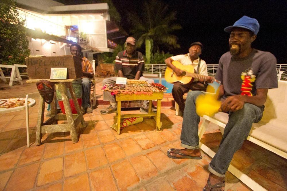 Hotel Mont Joli Cap-Haïtien 外观 照片